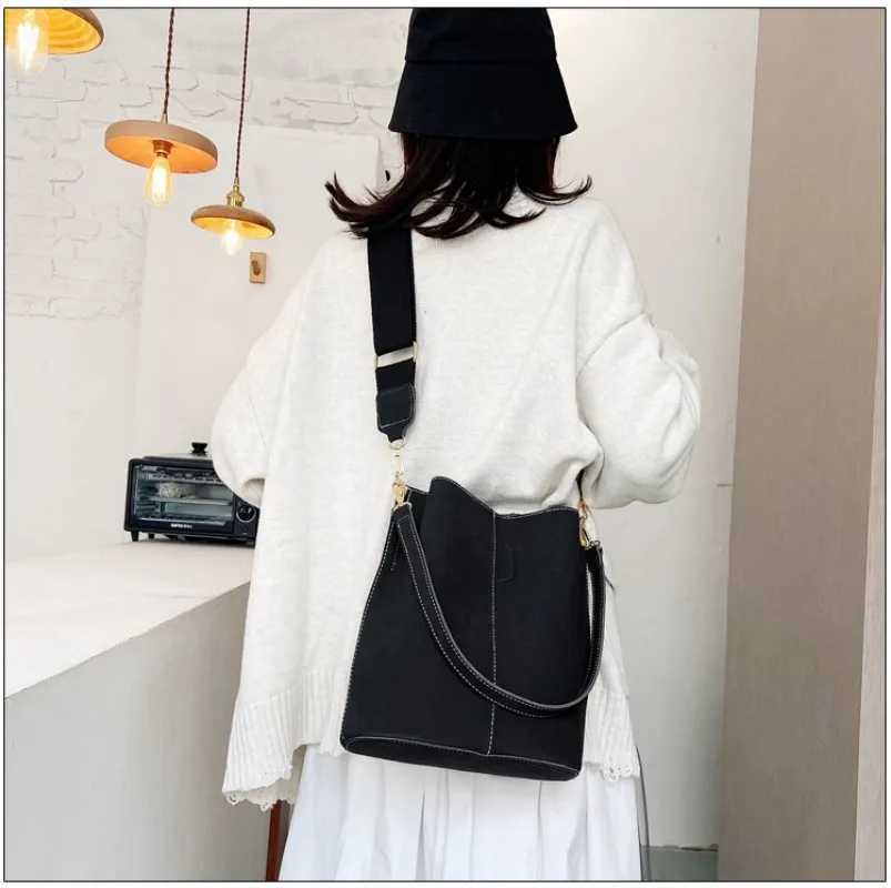 Frosted Leather Bucket Bag For Women Suede Fashion Shoulder Crossbody Bag Large Capacity Handbag Retro Simple Casual Satchel BagC250222
