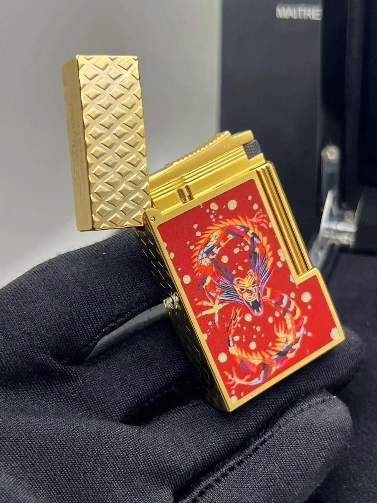ST Dupont Classic Brass Gas Bright Sound Grinding Wheel Ignition Outdoor Iatable Lighter Smoking Accessories Gift Box