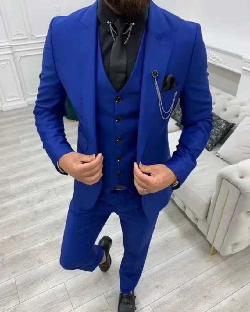 Formal Mens Suits 3 Pieces Blazer Vest and Pants Set Peak Lapel Elegant Suits for Men Wedding Dresses Business Evening PartyXJ250222