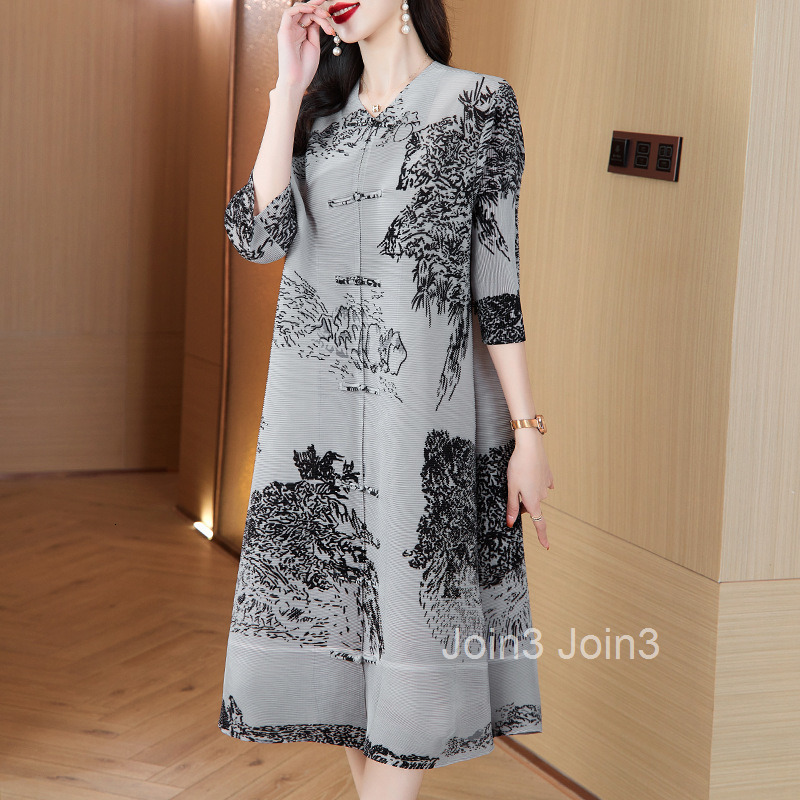 Miyake New Chinese Style Dress 2024 Spring and Autumn New Printed Plate Buckle Cardigan Folded Skirt Womens Wear