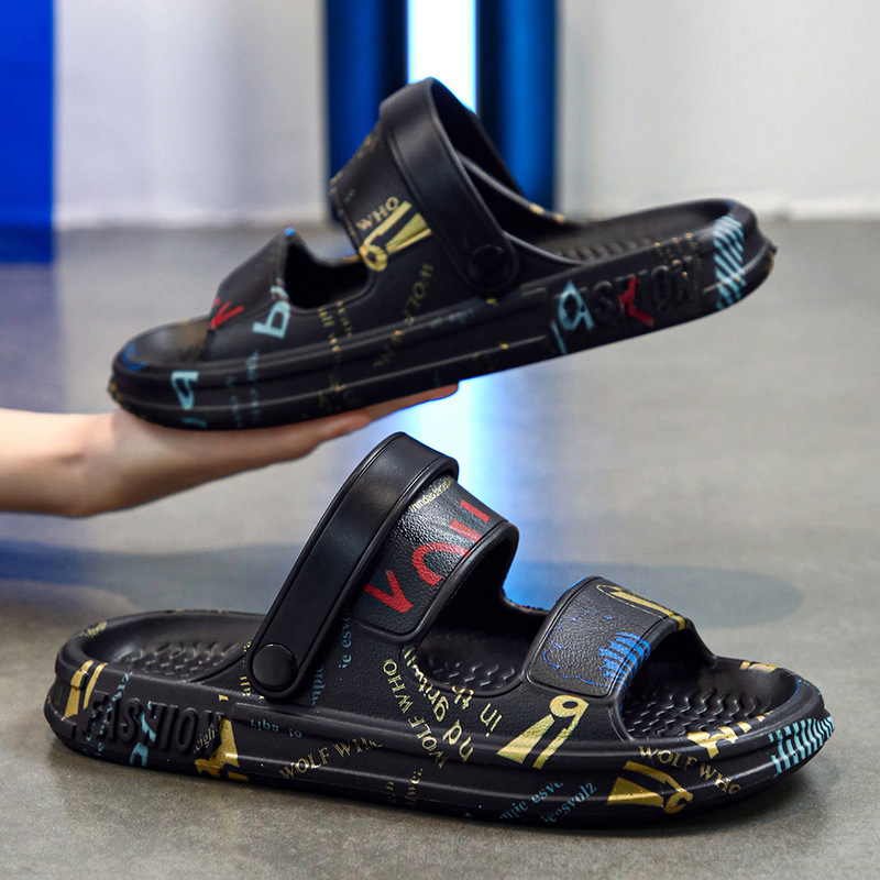 Free shipping new designer slippers for mens fashion Casual Beach non-slip wear resistant sandal slippers size eur 38-45 Wearing outside