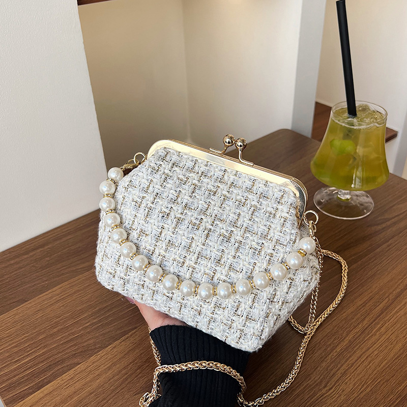 Designer 2024 New classic knitted chain casual cross body bag