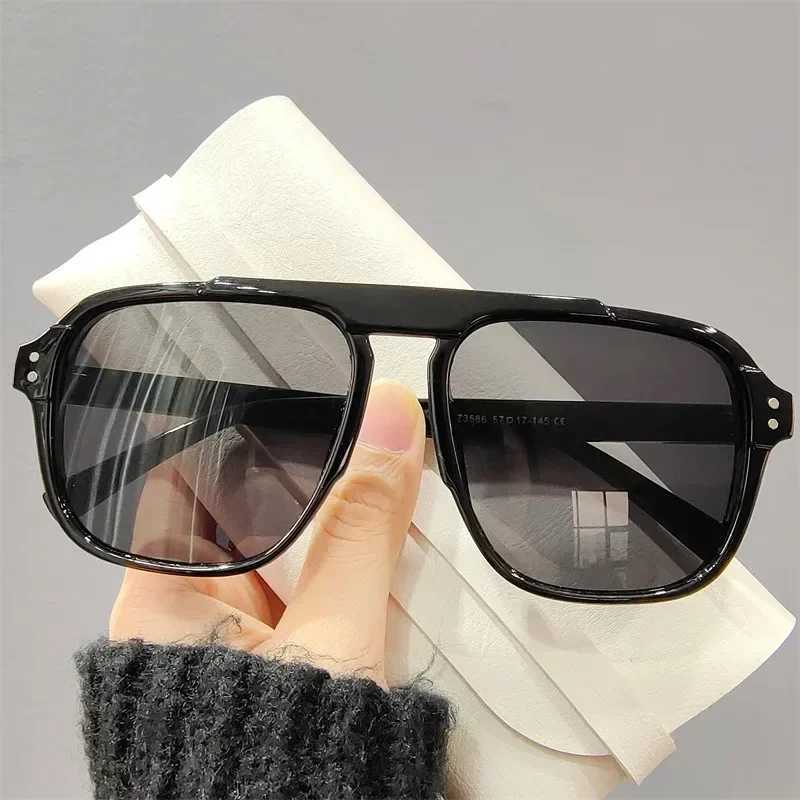 New Oversized Sunglasses Women Men Retro Square Eyewear Yellow Clear Lens Fashion Outdoor Driving Sun Glasses ShadesXJ250222