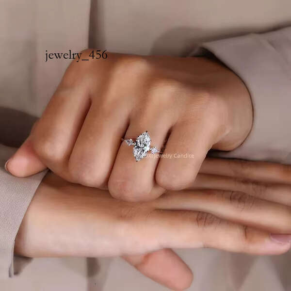 Custom White Gold Women's VVS Dia Eternal Moissanite Ring Round Shape Sterg Sier Wedding Engagement Party