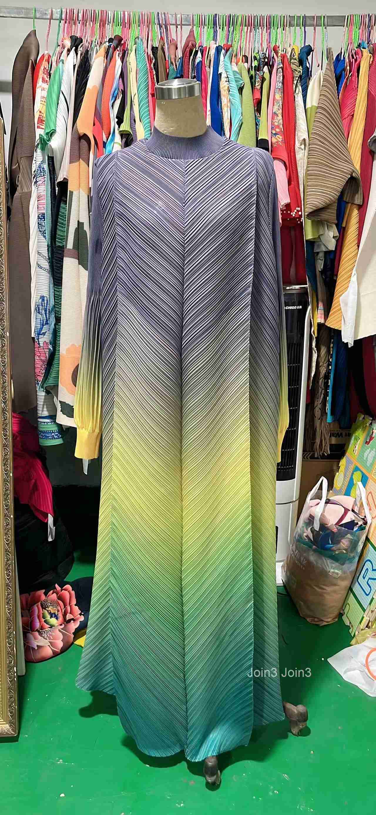 pleated gradient long skirt womens fashion temperament loose plus long sleeved stand up collar dress