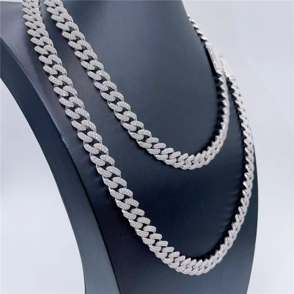 New Arrival 20mm Moissanite Dias Studded Cuban k Two Tone Iced Out Rapper Chain at Reasonable Prices