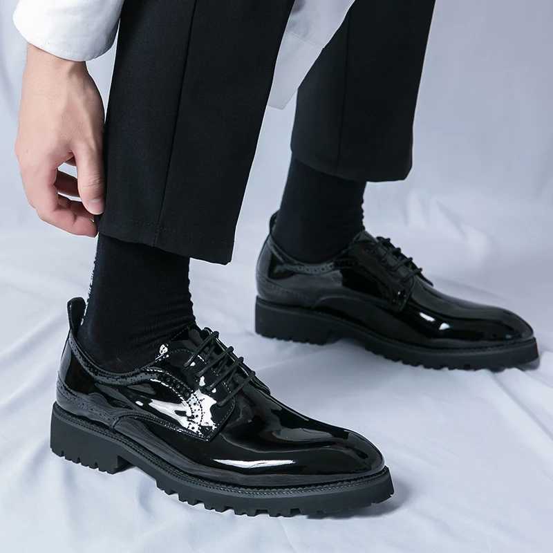Wedding Shoes Men Shiney Patent Leather Shoes Banquet Formal Lace-up Oxford Women Shoes Luxury Gentleman Black Men Brand Shoes Y250222