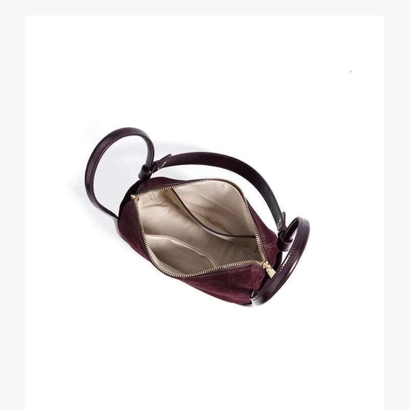 New Winter Exquisite Design Hanging Basket Hobo Tote Wine Red Matte Color Women Shoulder Bag Chic Daily-Use Cosmetics Handbag