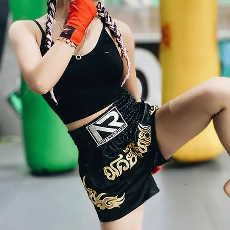 Unisex Boxing Shorts MMA Muay Thai Training Trunks Fitness Shorts For Adult Patchwork Embroidery Boxing Grappling Shorts
