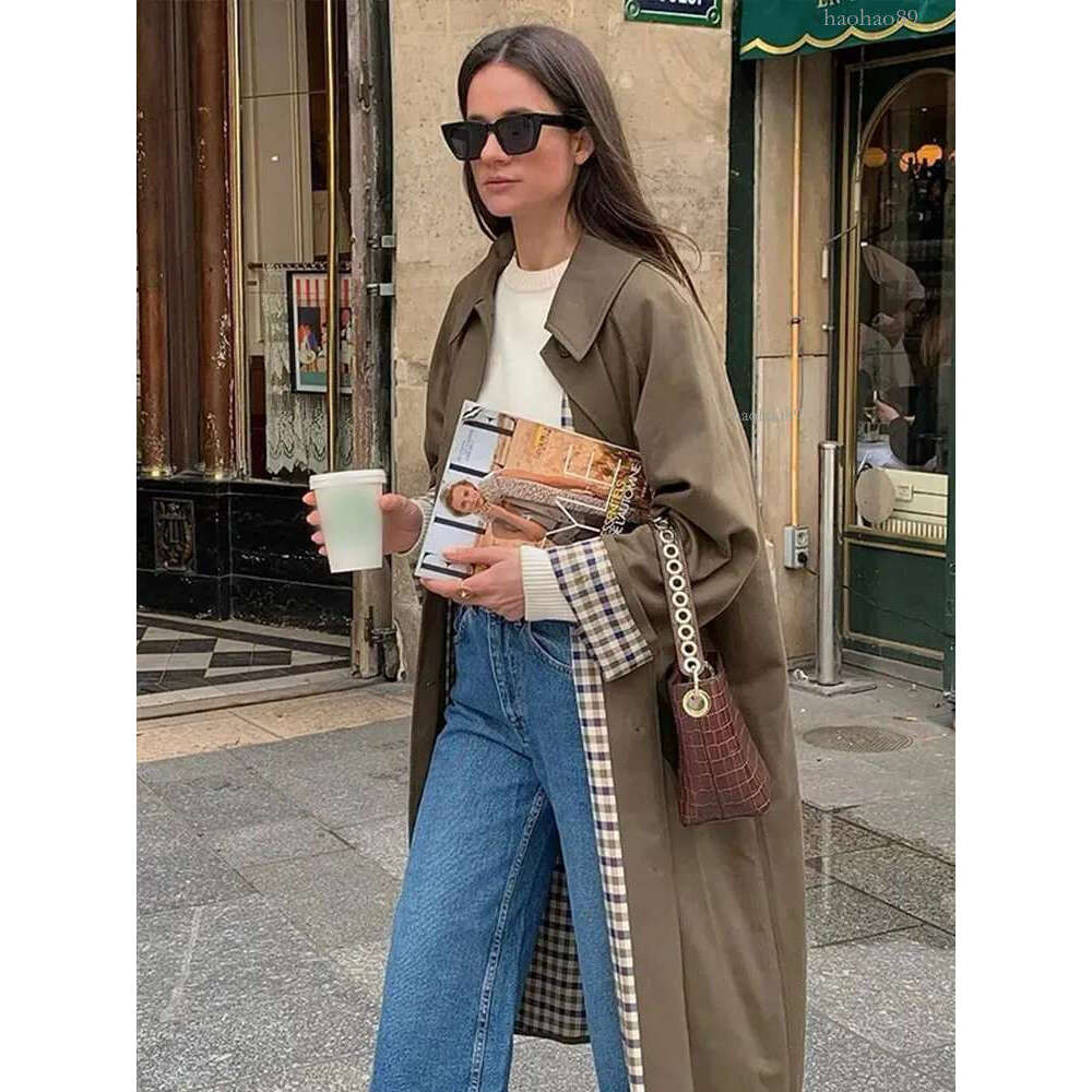 Fashion Brown Grid Pattern Inside Lapel Overcoat For Women Retro Pockets Buttons Long Loose Coat Autumn Lady Streetwear 240809