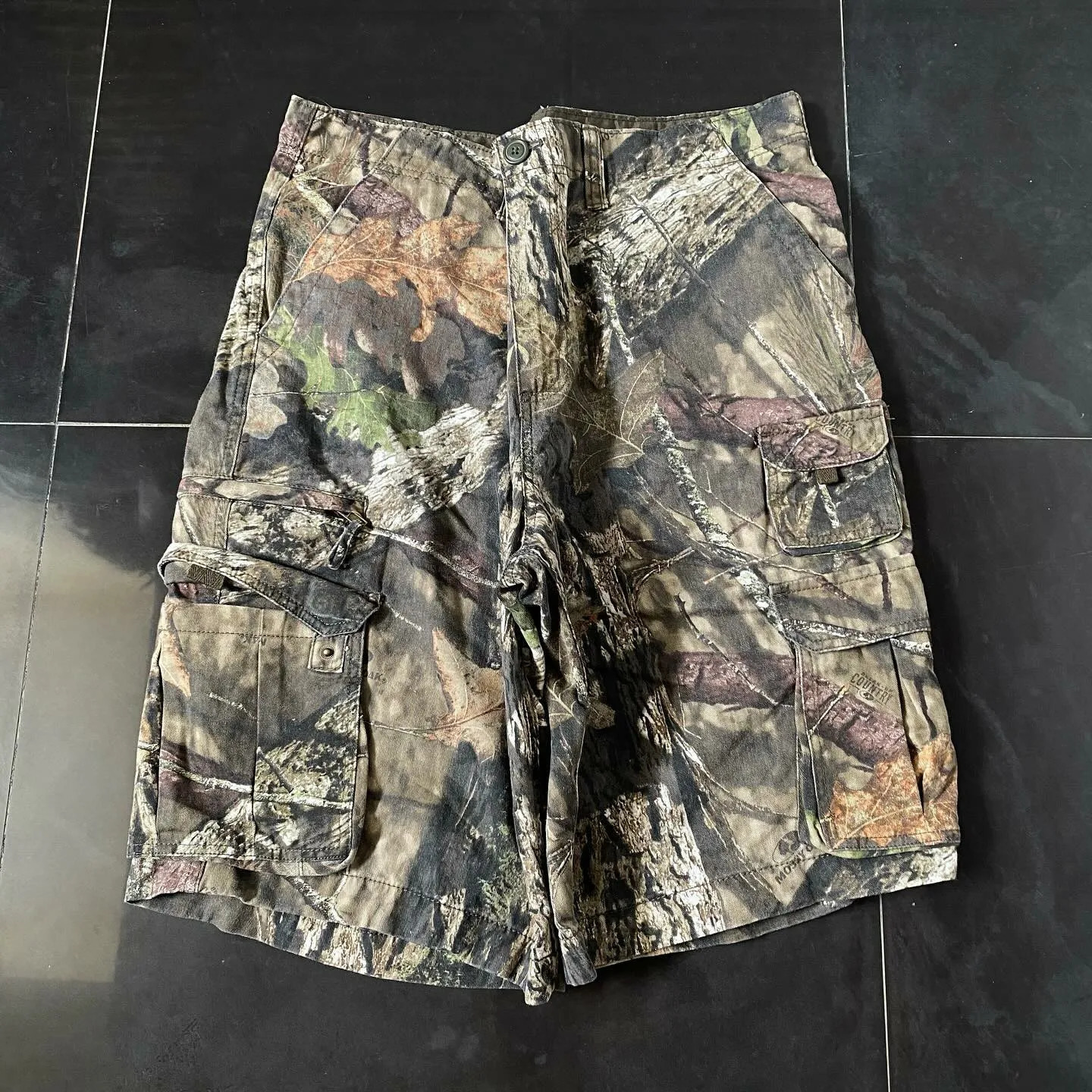 Streetwear Camouflage Leaf Graphic Cargo Shorts Harajuku Multi Pockets Gym Basketball Shorts Goth Y2K Short Pants Men Women 250222