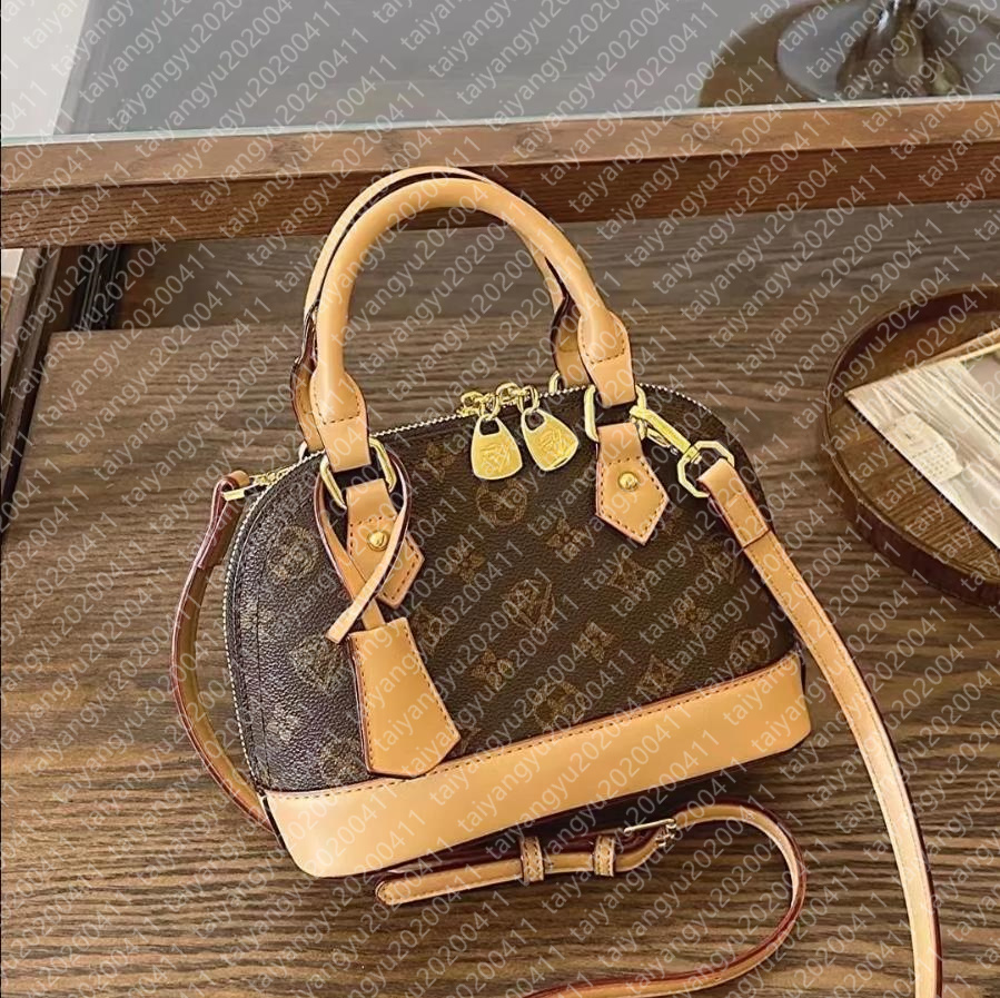 High quality Fashion women Luxurys designers Bag Shoulder Handbags wallet Clutch shell Bag Totes CrossBody Handbag ladies purses package bags