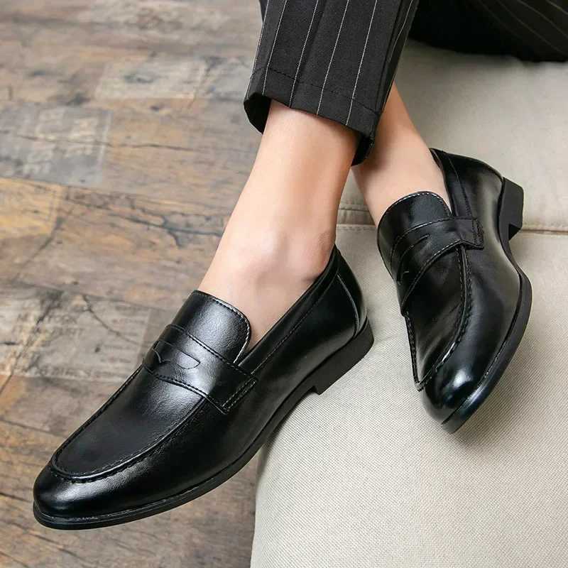 2025 Spring Mens Fi rything Loafers Casual Fi Comfortable Luxury British Style Dress Shoes Banquet Shoes Y250222