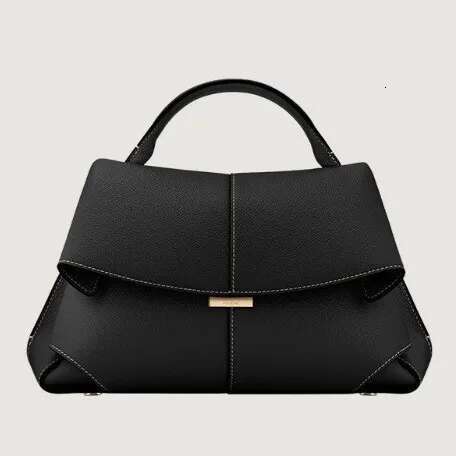 High End Leather Smile Bag With Pleated Design, Single Shoulder Large Capacity Commuting Handbag