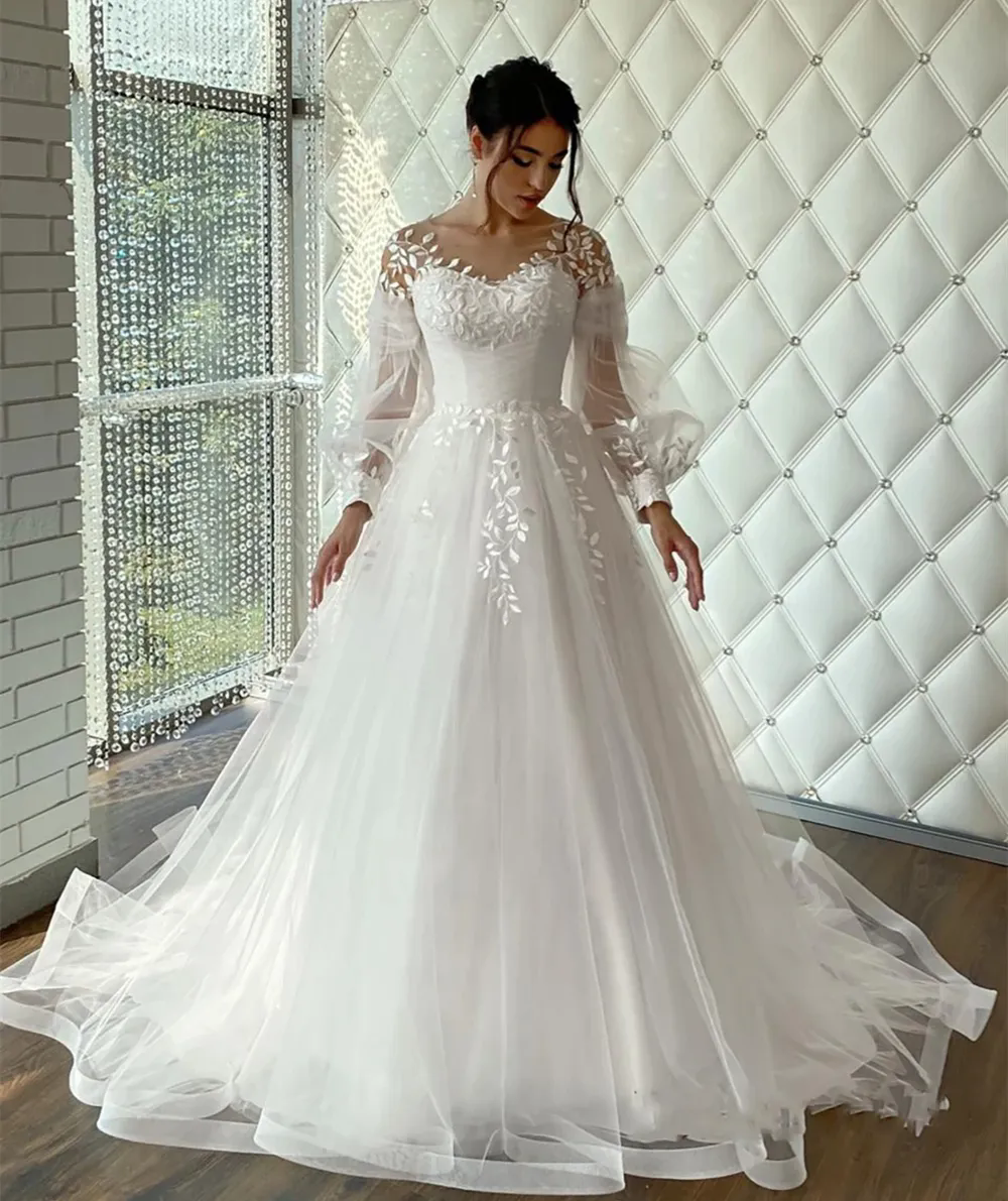 Modest Long Sleeves A-line Wedding Dresses Jewel neck Classic Lace Appliques Women Formal Brides Dress Elegant Tulle Long Bridal Gowns Boho Robe De Ma