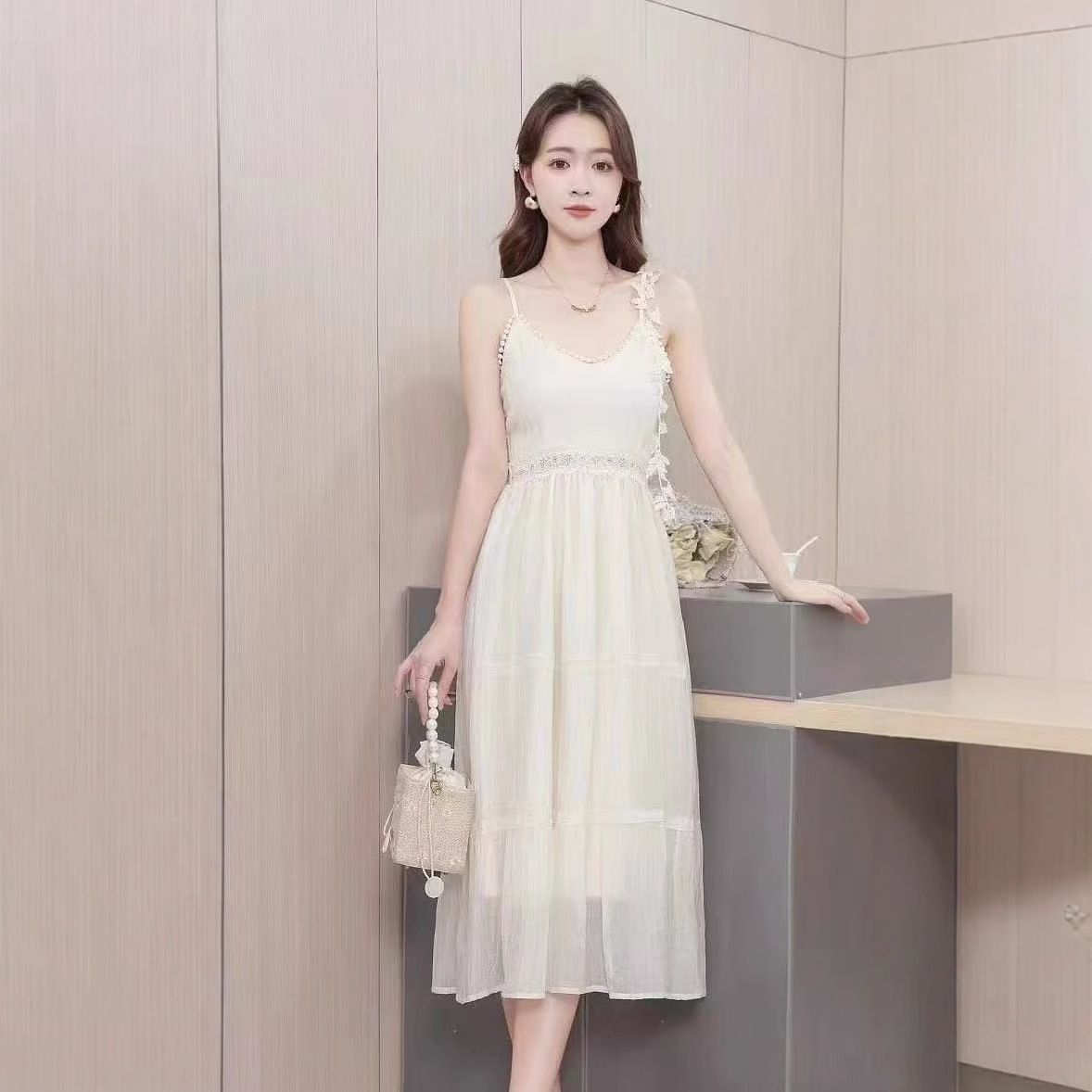 X26180 French three-dimensional flower creative suspender dress female summer loose pleated meat-covering ruffled large swing skirt