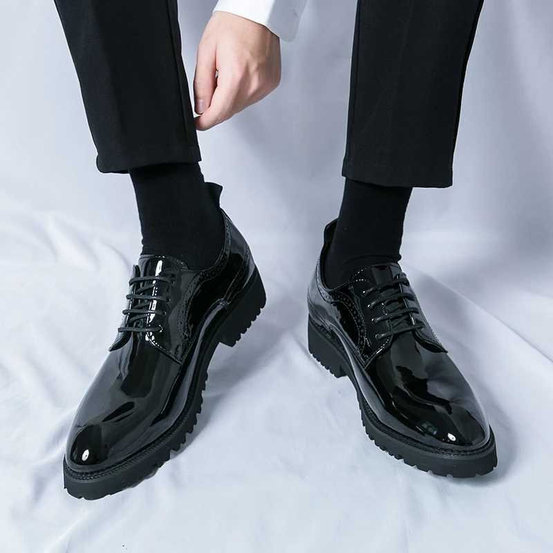 Wedding Shoes Men Shiney Patent Leather Shoes Banquet Formal Lace-up Oxford Women Shoes Luxury Gentleman Black Men Brand Shoes Y250222