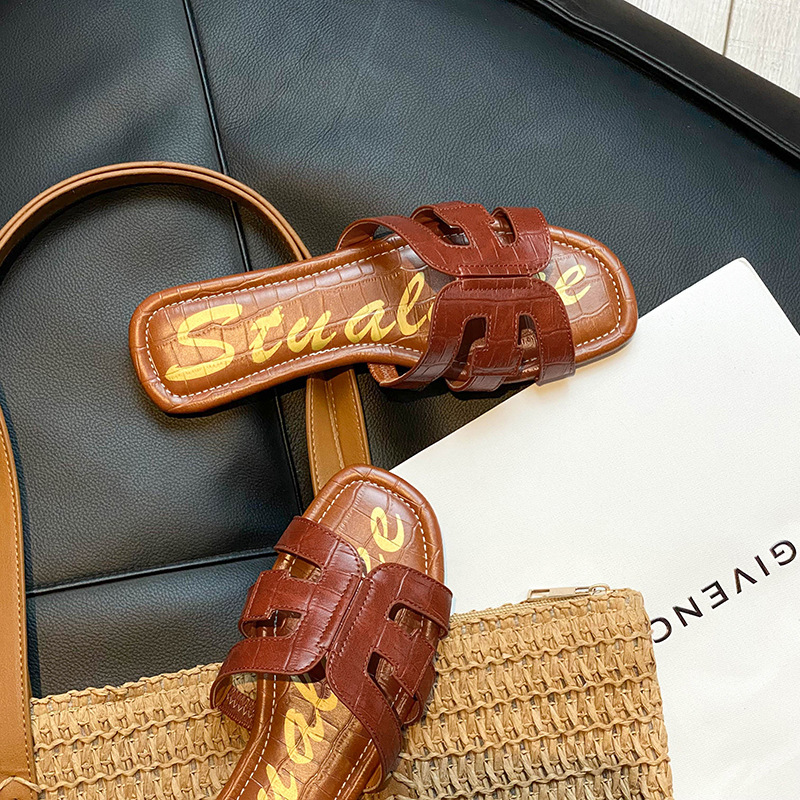 Free Shipping 2025 Summer New design Lizard Print Square Toe casual Comfortable slippers Outdoor beach Sandals Sizes 34-40