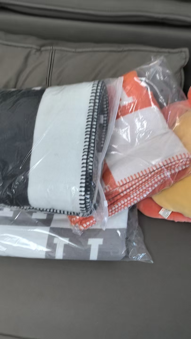 h Letter Cashmere Blanket Crochet Soft Wool Shawl Portable Warm Plaid Sofa Travel Fleece Knitted Blankets Towel Tapestry 140x170cm
