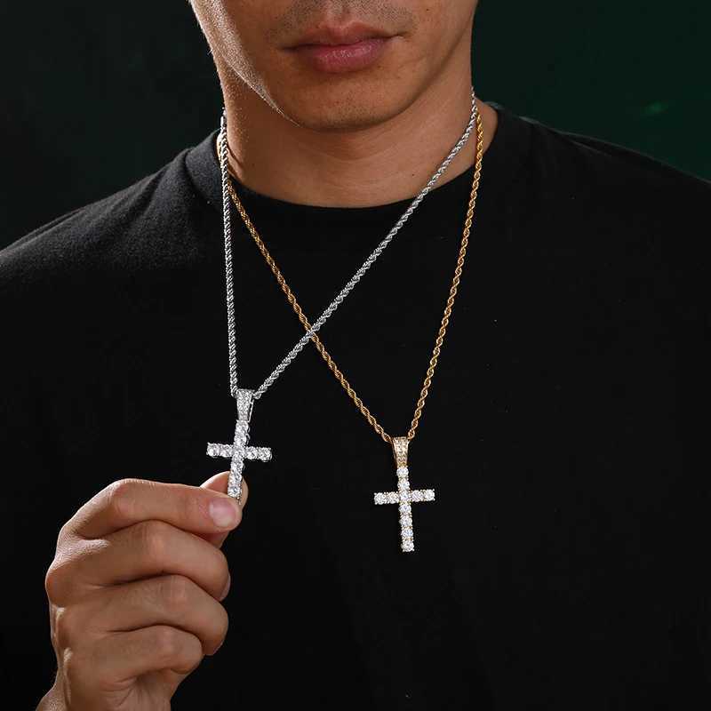 5mm Tennis Cross Pendant Hip Hop Jewelry Fly Mo Silica Pendant Necklace with Exquisite Jewelry Tennis Chain X250224