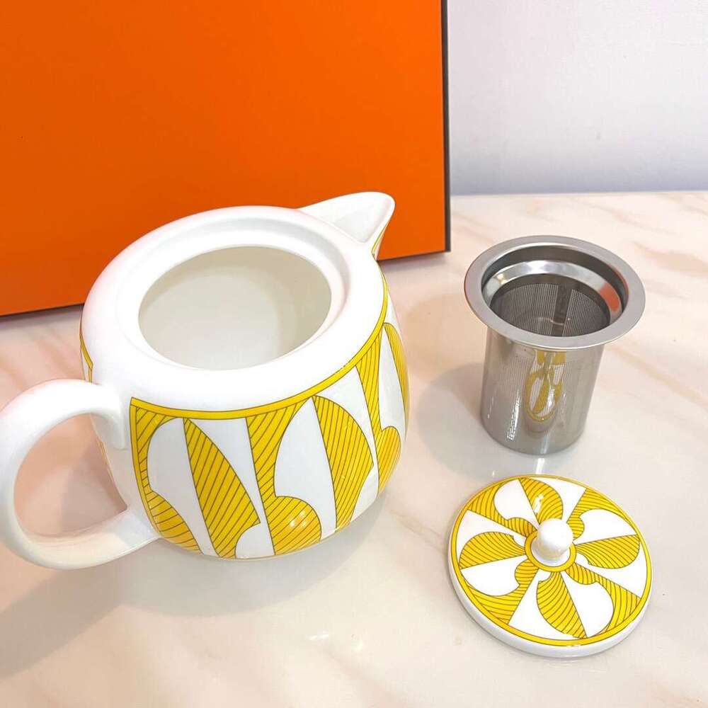 New Bone Porcelain Afternoon Tea Cup Series Coffee Set, A Casual Gift Box For Married Friends