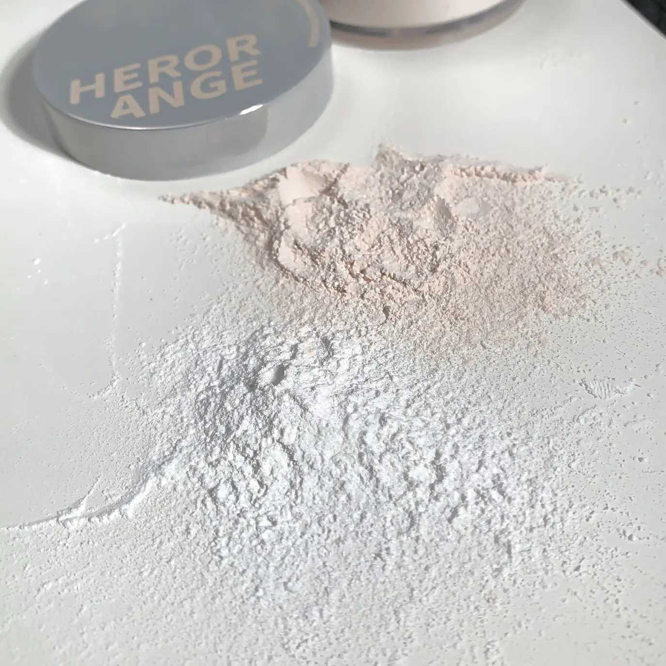 Oil control waterproof loose powder natural soft facial makeup set powder invisible hole long-lasting makeup cosmeticsXJ250224