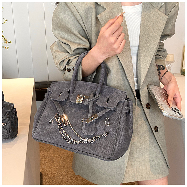 Customizable Old-Fashioned Denim Shoulder Bag with Silver Pin Buckles - Perfect for Spring & Summer