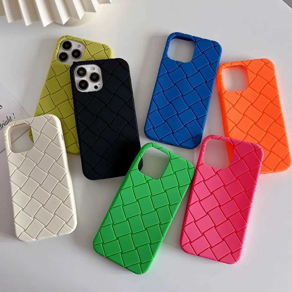 Luxury Woven Pattern Tpu Phone Case for iPhone 15 14 13 12 11 Pro Max Soft Silicone Rubber Back Cover for iPhone 15 14 Female X250224