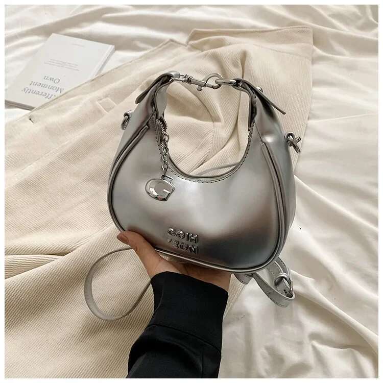 2025 New Silver Women's Casual Fashion Small Bag Fashion Shoulder Strap Cooking Bread Designer Trendy Handbag4