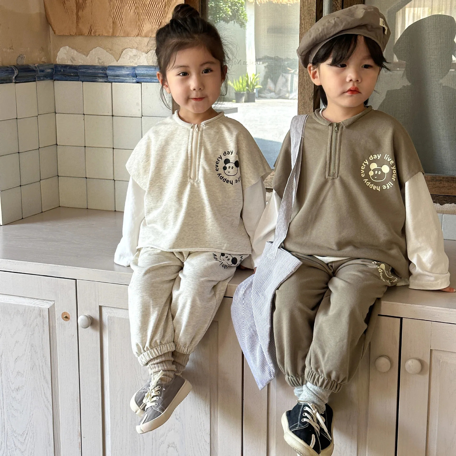 Childrens Autumn Sports Suit For Girls 2025 Spring Autumn Baby Boy T-shirt Sweatshirt And Pants 3PCS Set Kids Boys Tracksuit 250224