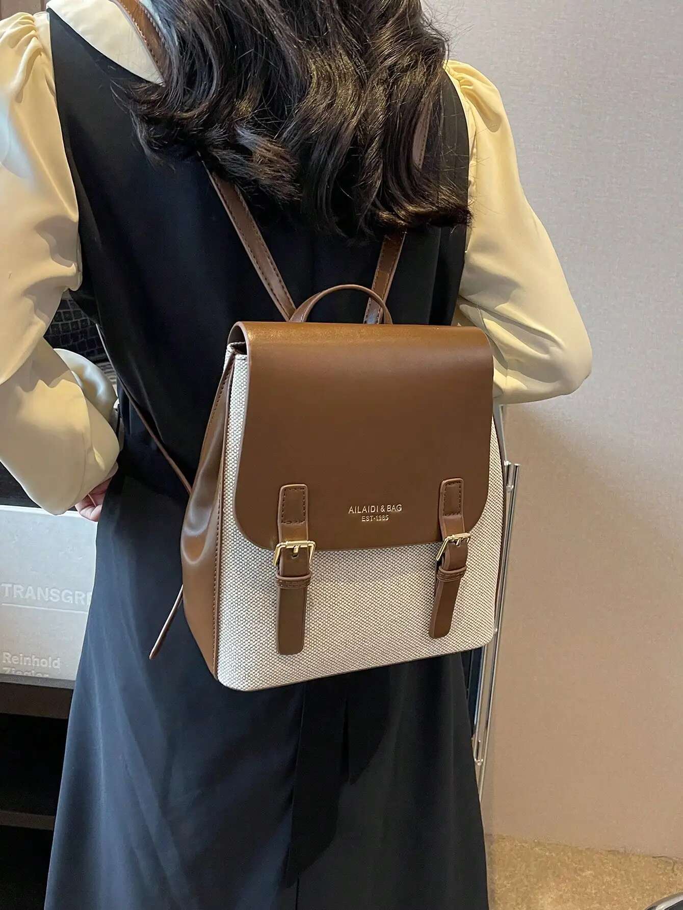 2025 New Fashion Color blocked Designer Women's Backpack Suitable for Daily Use, Ideal Choice for Girls, Trendy Shoulder Bag5