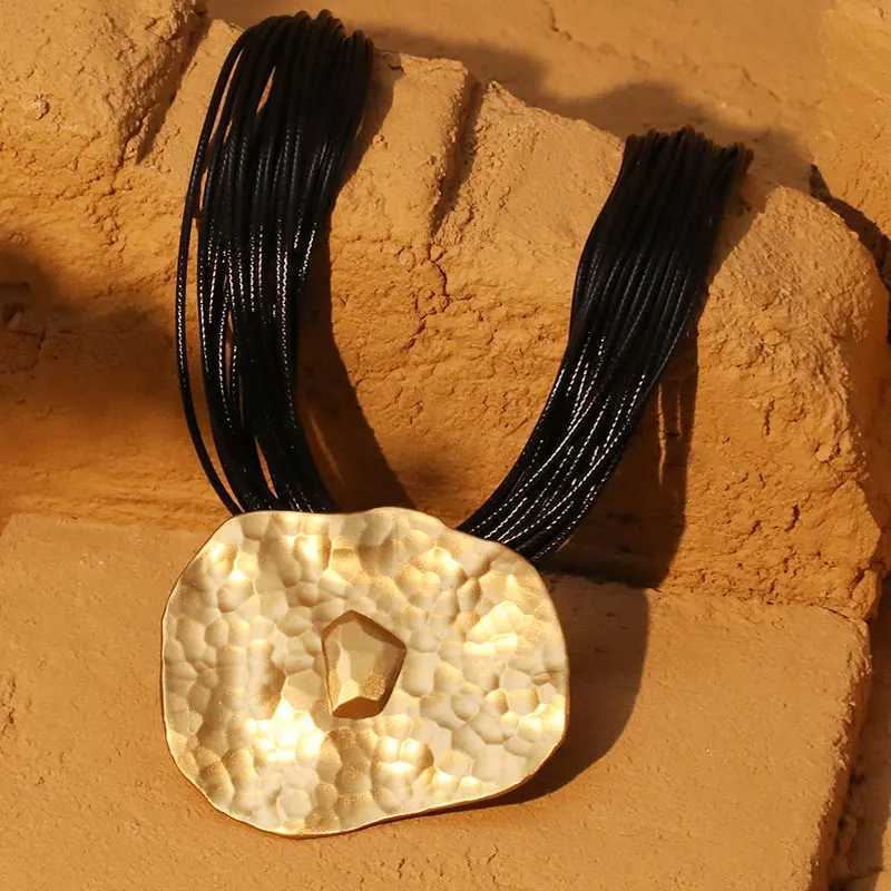 Vintage necklace with Geely pendant for fashionable wedding party jewelry for girls X250224