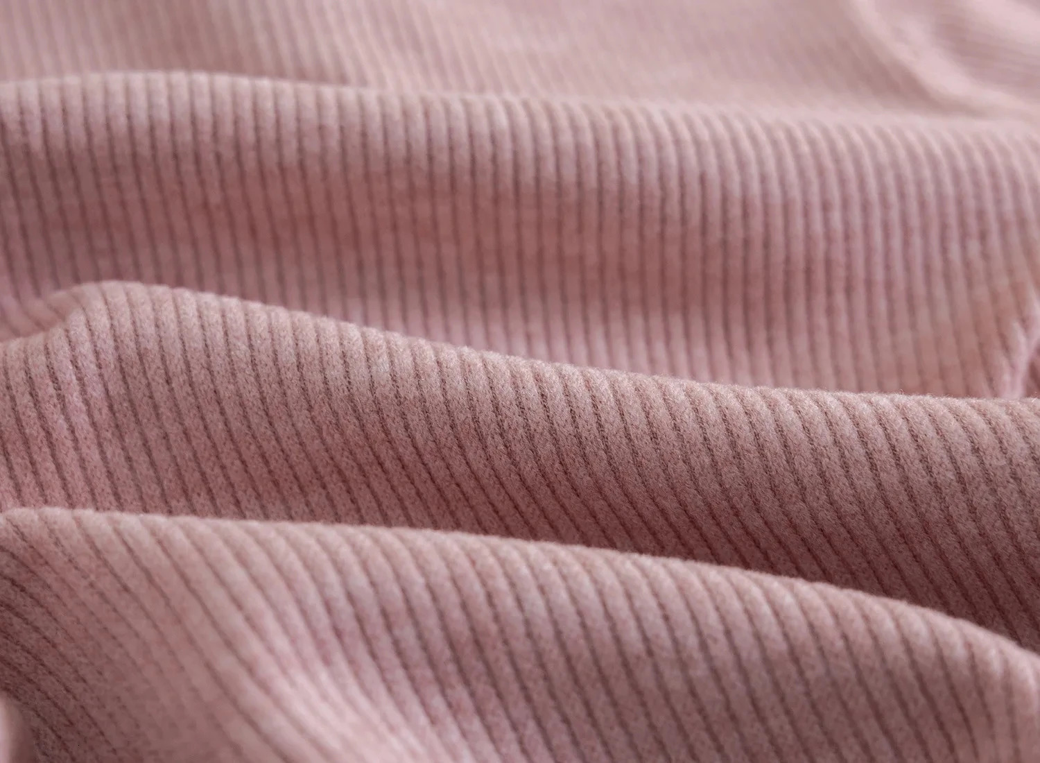 Childrens top and bottom clothes set 2pcs Spring and Autumn Hooded Sweatshirt Wide Leg Pants Simple n Printed Outerwear 250224