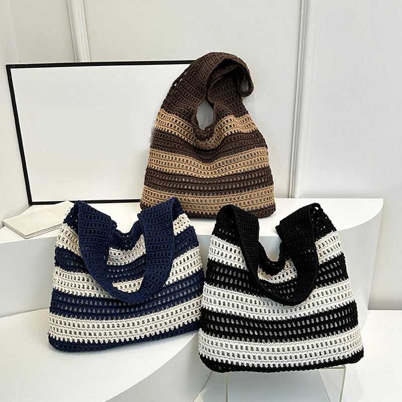 Women Aesthetic Shoulder Bag Contrast Color Knitted Tote Handbag Hollow Out Knitting Stripe Handbag Woven Bag for Female