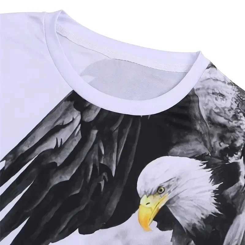 Tropical mens white T-shirt with animal eagle print top fashion mens short sleeved casual sports mens top loose plus size W250224