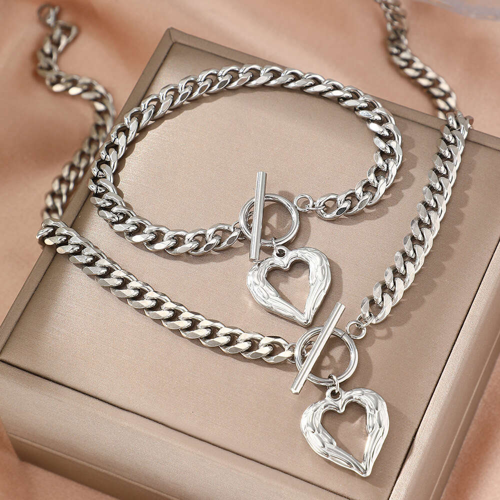 Fashion stainless hip-hop necklace bracelet, love titanium steel pendant, OT buckle, Cuban chain necklace, women's