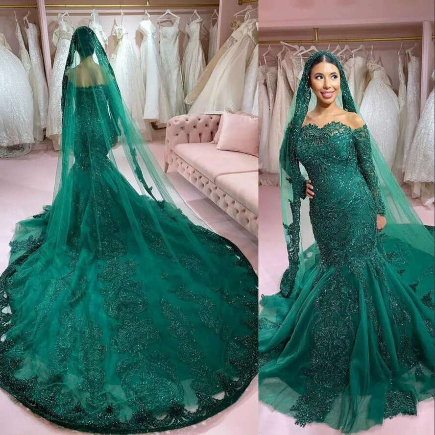 New Hunter Green Mermaid Wedding Dresses Off Shoulder Long Sleeves Lace Appliques Crystal Beads Bg Court Train Formal Bridal Gowns