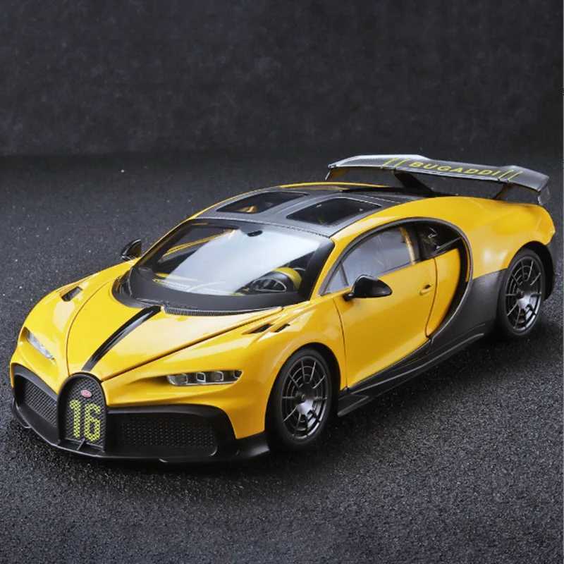 1 18 Bugatti Chiron PUR SPORT Alloy Sports Model Diecast Metal Racing Car Vehicle Model Sound and Light Simulation Kids Toy Gift Z250224