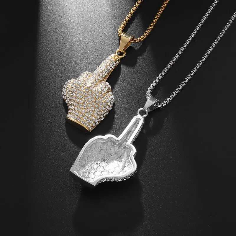 New Out Zircon Courtesy Gesture Middle Finger Pendant Necklace Mens Hip Hop Rap Cycling Jewelry Gifts X250224