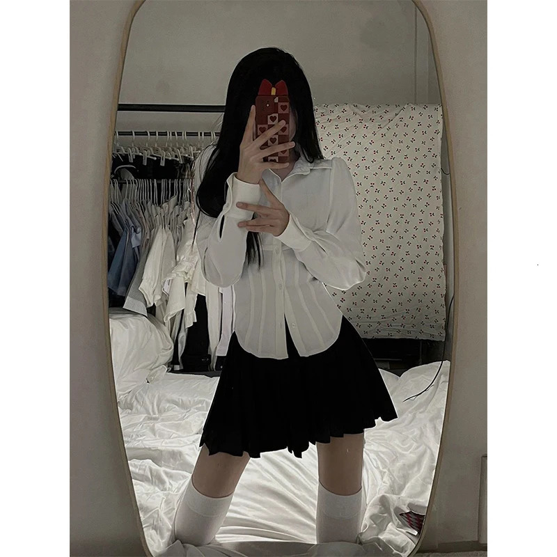 Y2K White Shirts Women Streetwear Tunic Long Sleeve Crop Tops Students Jk Preppy Korean Fashion Basic Slim All Match Blouses 250224