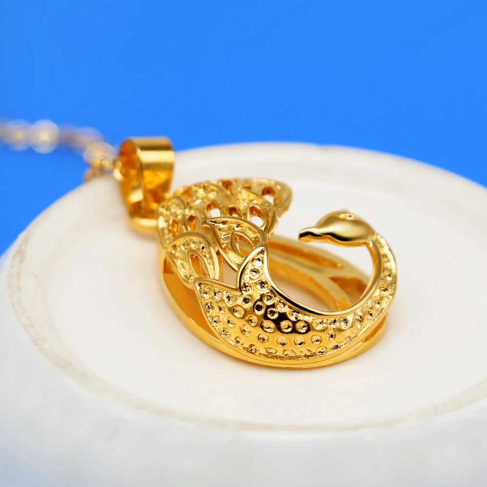 New Gold Swan Pendant Chain Necklace Short Chain Hip Hop Jewelry 925 Silver Pendant Sexy Girl Necklace Jewelry X250224