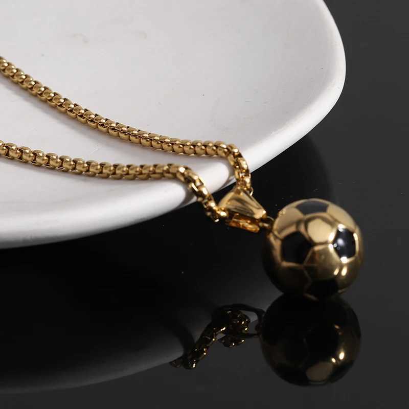 Trendmen Hiphop Rock Rapper Football Soccer Stainless Steel Pendant Necklaces For Men Bro Fashion Metal Clavicle Chain Jewelry X250224