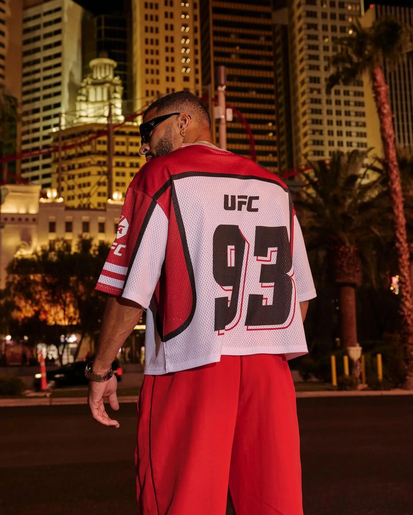 Young Summer Mens Super Large Tshirt Quick Drying Breathable Short Sleeve Outdoor Sports Fitness Shirt Style 250222