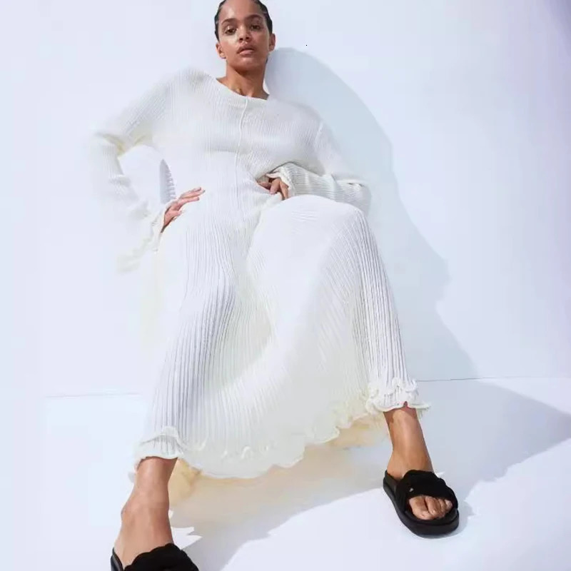 Ruffles Pleated Loose Long Dress Women Autumn Winter Fashion White O Neck Flare Elegant Party Dresses Female Streetwear Outfits 250222