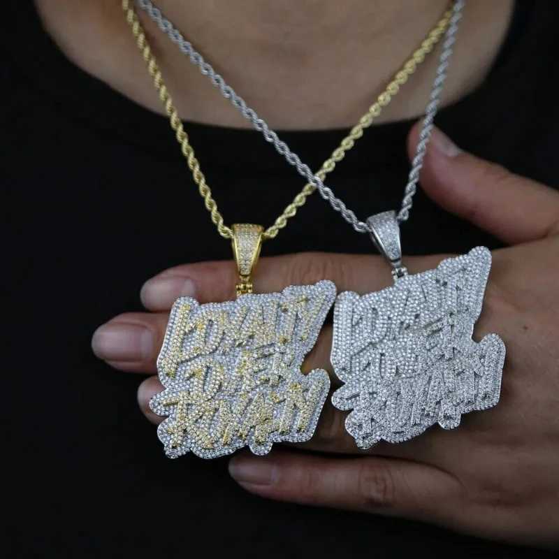 New Fashion Royal Letter Pendant Necklace Hip Hop Sparkling Cube Zirconia Mens Party Jewelry X250224