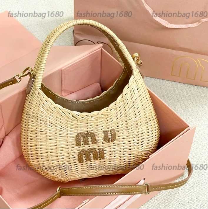 Totes Raffias Straw Bags Designer Beach handbag Women plaited Shoulders bag Lady Underarm bag High quality Crossbody woven tote bag Fashion Clutch purse Vegetable b