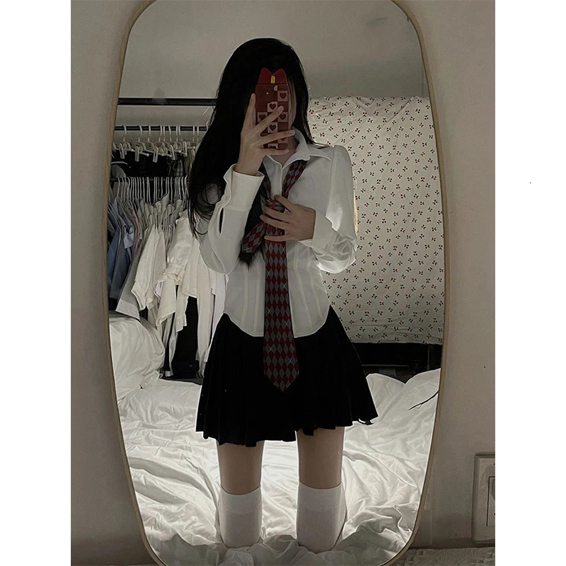 Y2K White Shirts Women Streetwear Tunic Long Sleeve Crop Tops Students Jk Preppy Korean Fashion Basic Slim All Match Blouses 250224