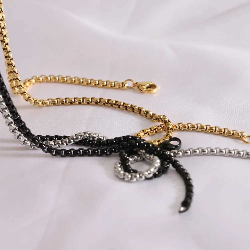 HNSP stainless steel football pendant chain necklace suitable for boys jewelry football accessories X250224