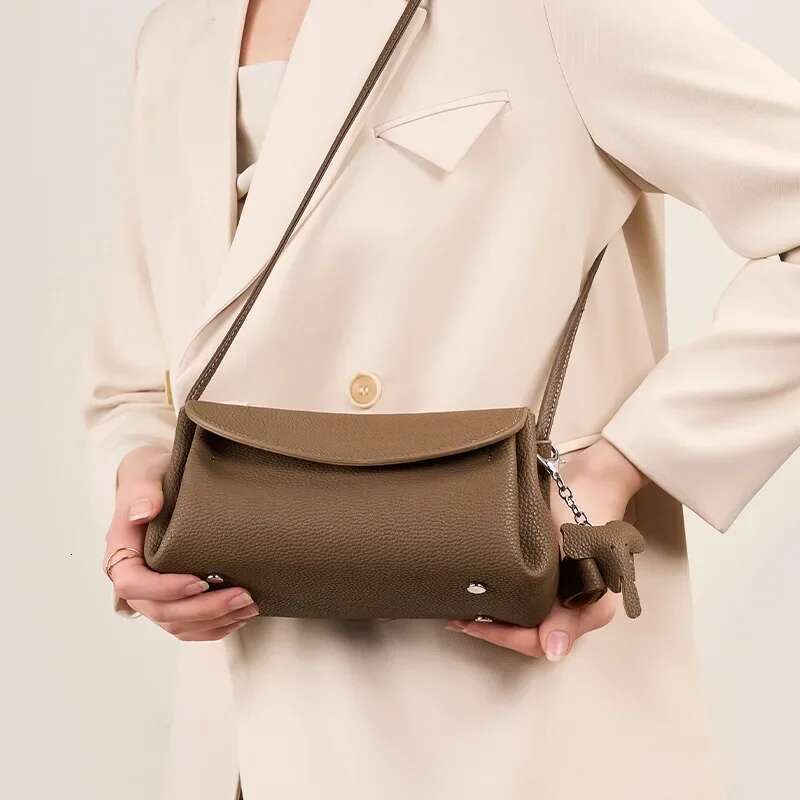Knock 2024 New P High Fashion Style Soft Genuine Leather Crossbody For Women Quality Classic Small Bag Female