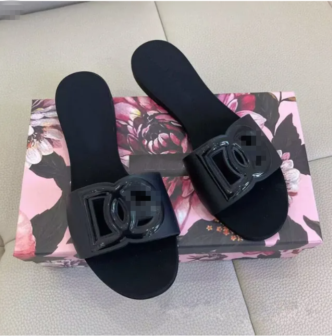 2025 Designer Sandals Women Interlocking Slides Rubber Slippers Ladies Flat Beach Jelly Summer Fall Mules Outdoor Waterproof Size 35-41